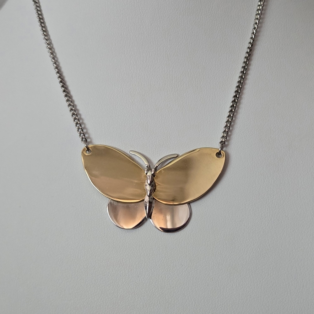 Vintage Avon Two-tone Butterfly Necklace - Picture 2 of 5